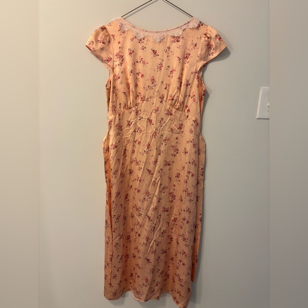 Reformation 100% Silk Peach Floral Midi Dress with Lace Collar